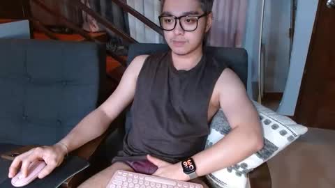 Snapshot of bigshowforyouxx chatting on 01-18-26, 01:37 Jay online show from 01-18-26, 01:37