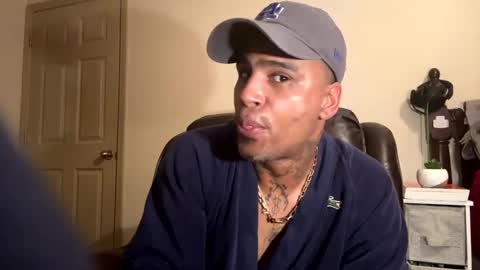 Snapshot of bigslig470475 chatting on 02-11-25, 12:16 Big slug online show from 02-11-25, 12:16