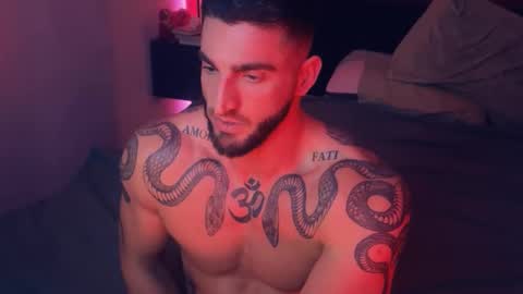 Gogo online show from 11-23-25, 04:07