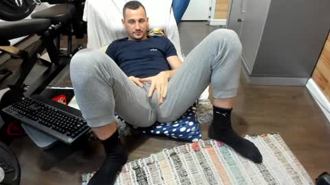 Snapshot of bigsshark chatting on 01-08-25, 10:15 bigsshark online show from 01-08-25, 10:15