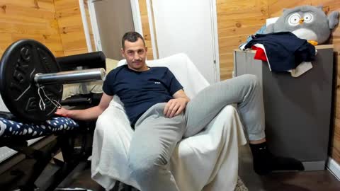 Snapshot of bigsshark chatting on 01-15-25, 07:48 bigsshark online show from 01-15-25, 07:48