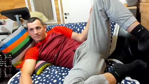 Snapshot of bigsshark chatting on 01-19-25, 11:34 bigsshark online show from 01-19-25, 11:34