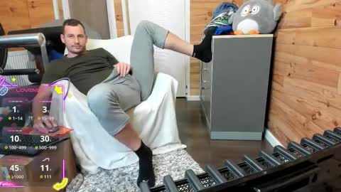 Snapshot of bigsshark chatting on 11-27-25, 09:06 bigsshark online show from 11-27-25, 09:06