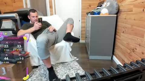 Snapshot of bigsshark chatting on 12-02-25, 09:54 bigsshark online show from 12-02-25, 09:54