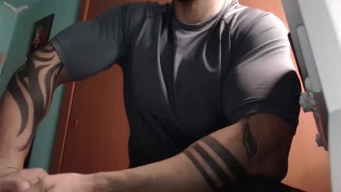 Snapshot of bigstallone chatting on 10-22-25, 11:15 BigStallion online show from 10-22-25, 11:15