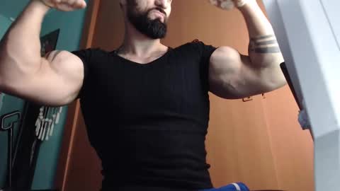 Snapshot of bigstallone chatting on 12-01-25, 11:54 BigStallion online show from 12-01-25, 11:54