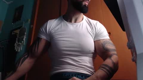 Snapshot of bigstallone chatting on 12-03-25, 11:58 BigStallion online show from 12-03-25, 11:58