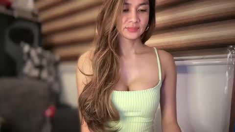 Yna     online show from 01-05-25, 05:20