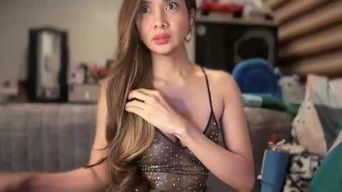 Yna     online show from 01-13-25, 07:43