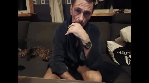 Snapshot of bigswe1 chatting on 12-10-24, 12:17 bigswe1 online show from 12-10-24, 12:17