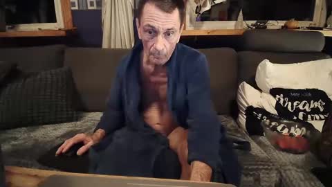 Snapshot of bigswe1 chatting on 12-22-24, 05:12 bigswe1 online show from 12-22-24, 05:12