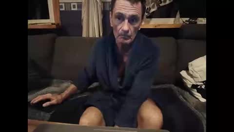 Snapshot of bigswe1 chatting on 12-31-24, 01:57 bigswe1 online show from 12-31-24, 01:57