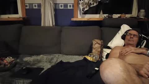 Snapshot of bigswe1 chatting on 01-07-25, 02:42 bigswe1 online show from 01-07-25, 02:42