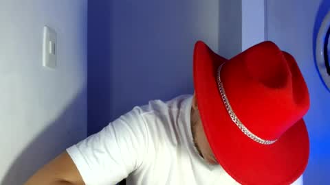 MANUEL online show from 06-19-26, 02:54