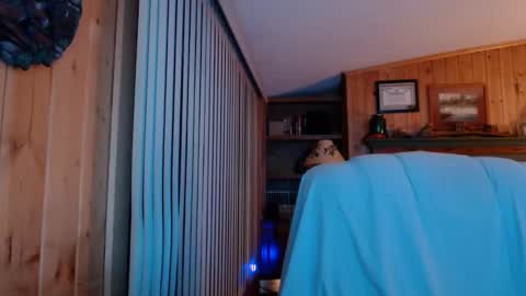 bigthicksatisfying2 online show from 12-16-24, 04:45