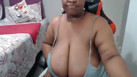 Lona online show from 03-13-26, 03:18