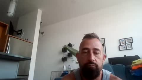 Snapshot of bigtreatofc chatting on 06-17-26, 06:09 Bigtreatofc online show from 06-17-26, 06:09