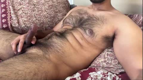 Snapshot of bigvic6920 chatting on 02-02-25, 04:05 bigvic6920 online show from 02-02-25, 04:05