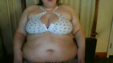 Lady of the WHEEL online show from 12-15-25, 05:44