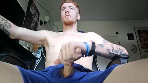 Snapshot of bigwhited2115 chatting on 10-22-25, 09:14 Onlyfans redheadedwhitedick online show from 10-22-25, 09:14