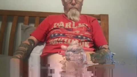 Bigwhitedickdaddy and BabyCakes online show from 01-07-25, 11:37