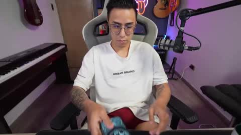 bigxboy96 online show from 02-25-25, 03:20