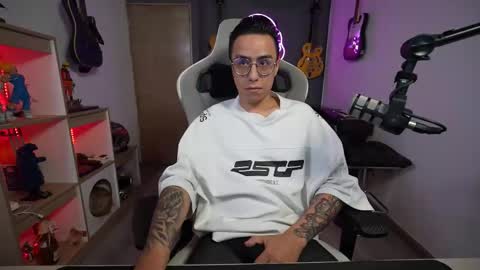 Snapshot of bigxboy96 chatting on 01-10-26, 03:30 bigxboy96 online show from 01-10-26, 03:30