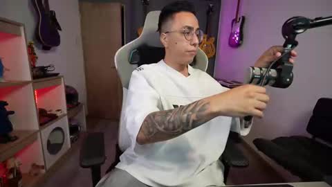 Snapshot of bigxboy96 chatting on 01-14-26, 02:39 bigxboy96 online show from 01-14-26, 02:39