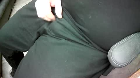 Snapshot of bikeman17 chatting on 02-02-25, 08:41 bikeman17 online show from 02-02-25, 08:41