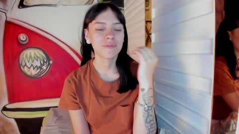 Snapshot of bilie__eilish chatting on 05-19-26, 11:49 bilie__eilish online show from 05-19-26, 11:49