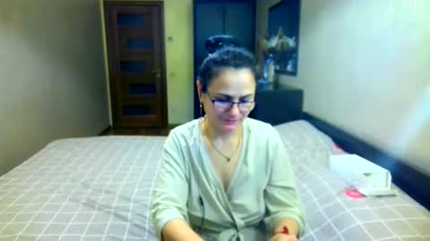 Snapshot of bililay chatting on 01-17-26, 11:52 DOM NIKA online show from 01-17-26, 11:52