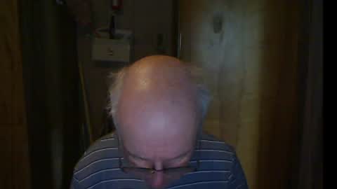 Snapshot of bill_25061 chatting on 06-11-26, 03:21 bill_25061 online show from 06-11-26, 03:21