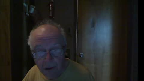 Snapshot of bill_25061 chatting on 06-17-26, 01:34 bill_25061 online show from 06-17-26, 01:34