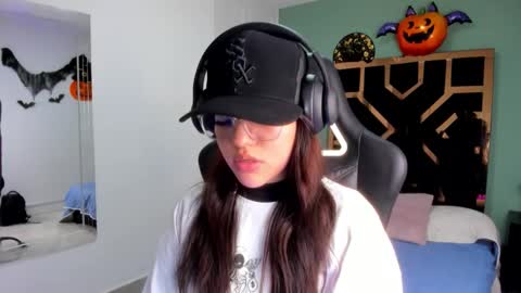 Billie online show from 10-28-25, 07:16