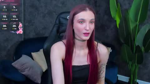 Snapshot of billie_simmons chatting on 12-05-25, 10:02 Alisha online show from 12-05-25, 10:02