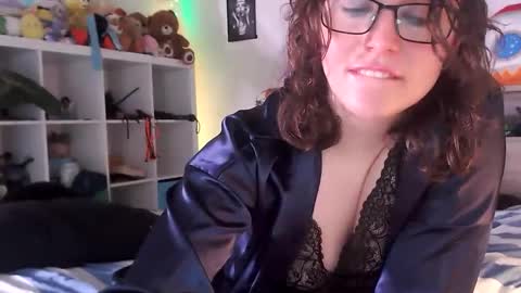 Billie Wilde twitter BillieWildeLove online show from 12-22-25, 11:13