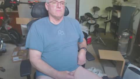 Snapshot of billp750876 chatting on 05-04-26, 09:22 billp750876 online show from 05-04-26, 09:22