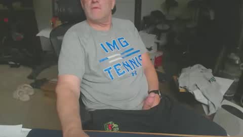 Snapshot of billp750876 chatting on 05-31-26, 03:52 billp750876 online show from 05-31-26, 03:52