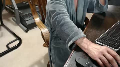 Snapshot of billy471 chatting on 03-10-25, 12:04 billy471 online show from 03-10-25, 12:04