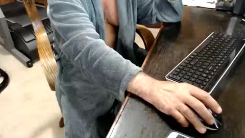 Snapshot of billy471 chatting on 04-23-26, 05:15 billy471 online show from 04-23-26, 05:15