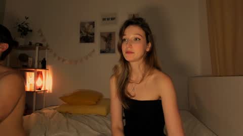 Billy and Lisahelp us to reach 100 likes online show from 01-07-25, 11:03