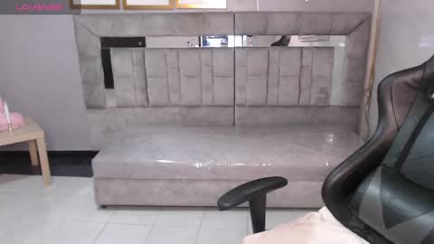 Live 1000pm 600am COLOMBIAN HOUR online show from 10-03-25, 08:50