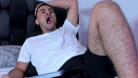 Snapshot of bilyryan1 chatting on 11-19-25, 10:32 Nick Moca online show from 11-19-25, 10:32