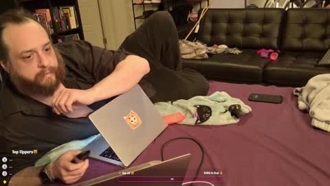 Danny online show from 03-04-25, 04:06