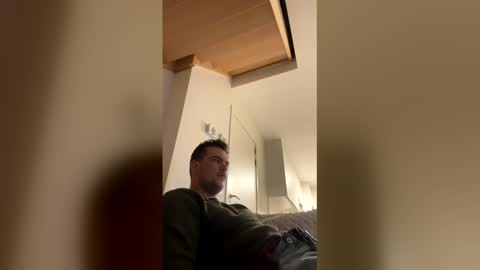 Snapshot of bingeling123 chatting on 03-13-26, 10:49 bingeling123 online show from 03-13-26, 10:49