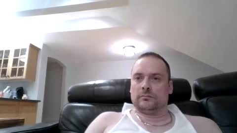 bird8888 online show from 09-14-25, 02:00