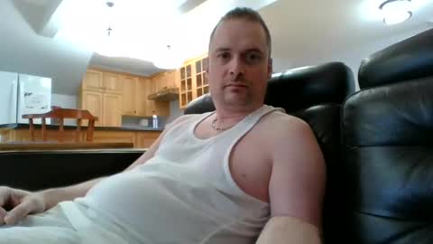 bird8888 online show from 09-22-25, 01:46