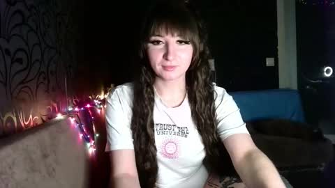 birdie_kiss online show from 02-10-26, 09:41