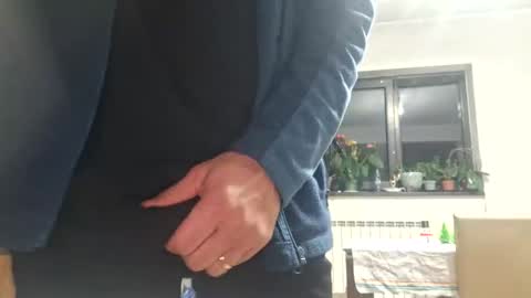 Snapshot of bisexdadd chatting on 12-10-24, 03:30 bisexdadd online show from 12-10-24, 03:30