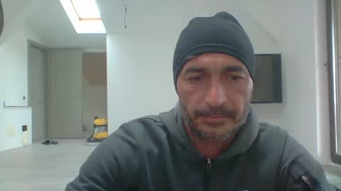 Snapshot of bisexdadd chatting on 02-27-25, 09:32 bisexdadd online show from 02-27-25, 09:32